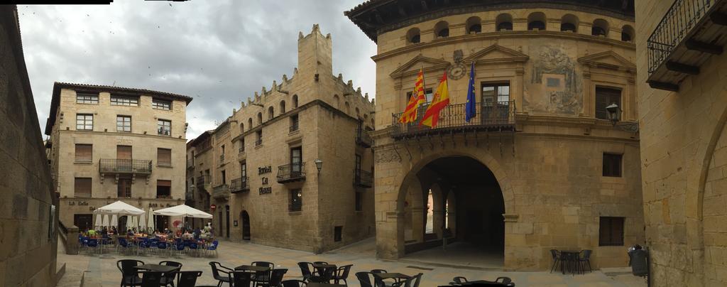 La Casa De Sebastian Pension Valderrobres Buitenkant foto