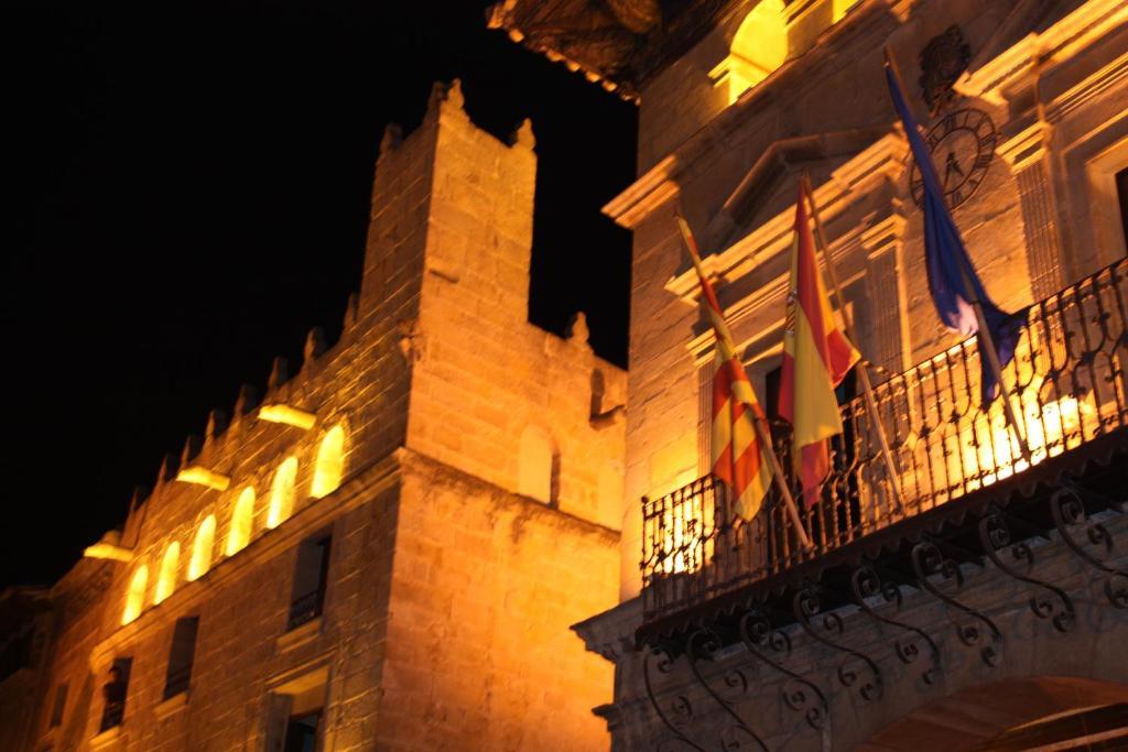 La Casa De Sebastian Pension Valderrobres Buitenkant foto